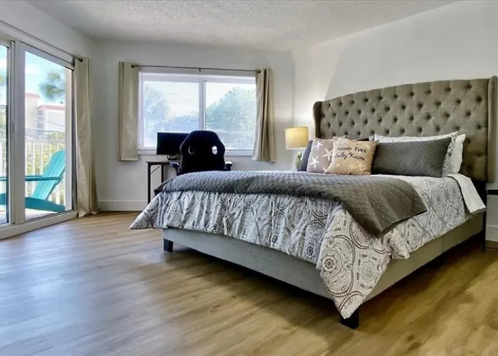 Beach Cottage 1104