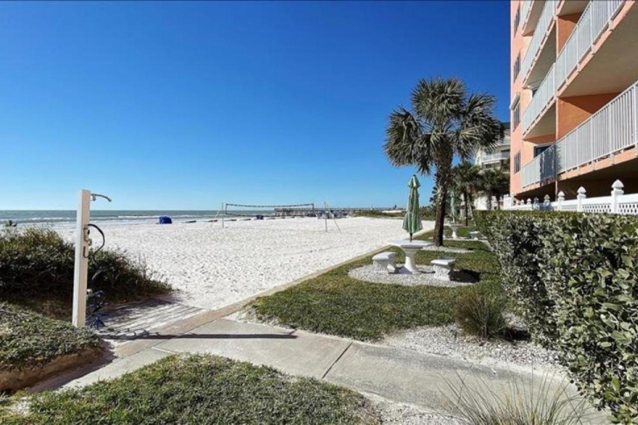 1104 * Clearwater Beach